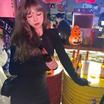 黑白模特