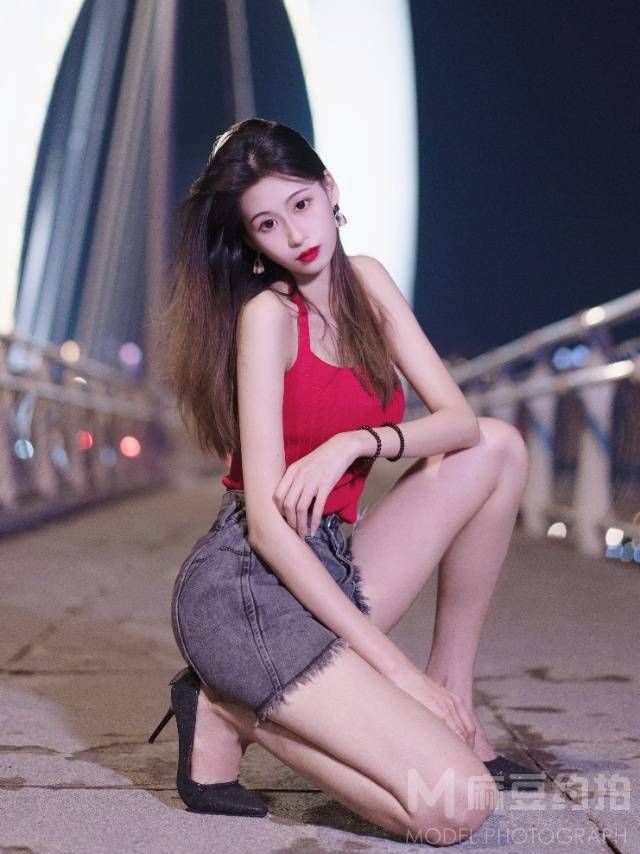 夜景模特