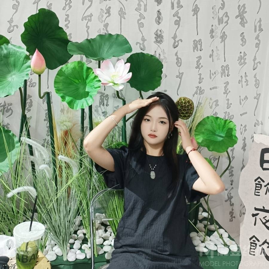 清新模特