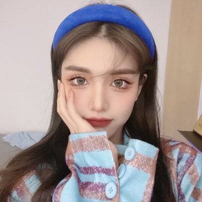 黑白模特