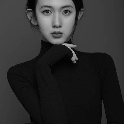 黑白模特