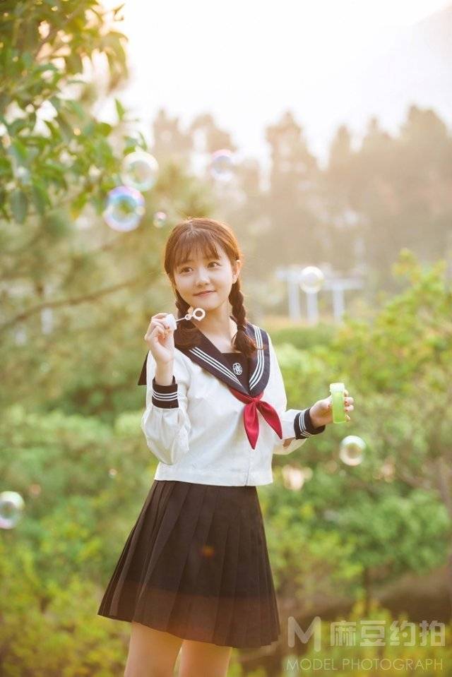 校园模特