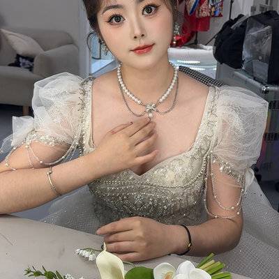 妆容模特