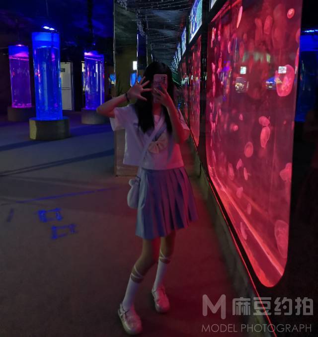 校园模特
