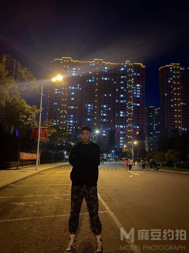情侣模特