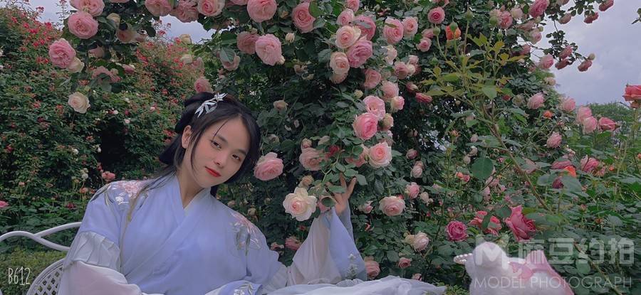 汉服模特