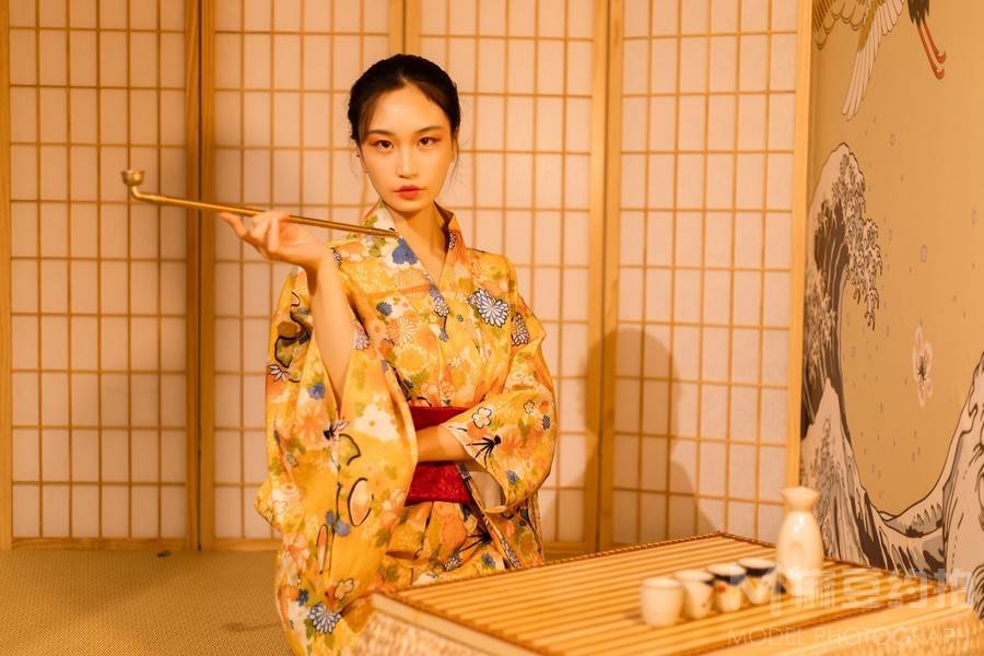 和服模特