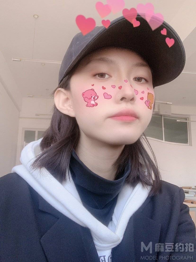 妆容模特