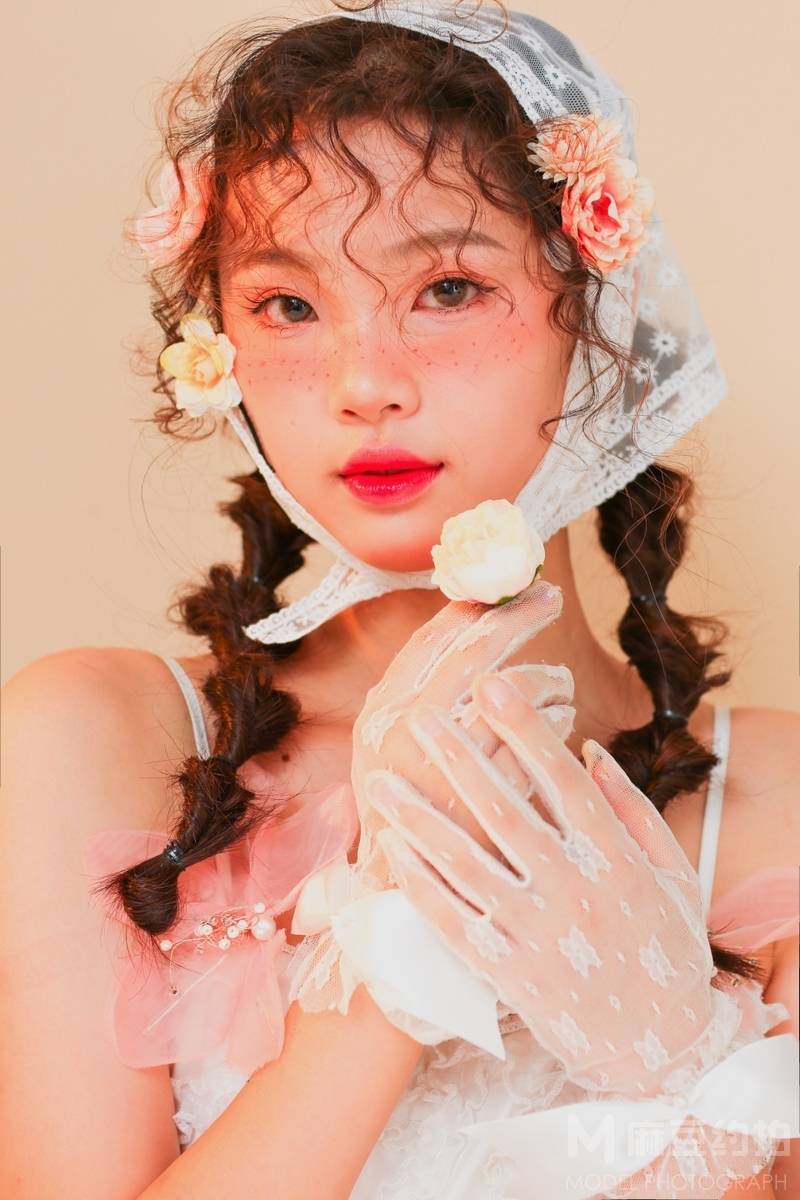 妆容模特