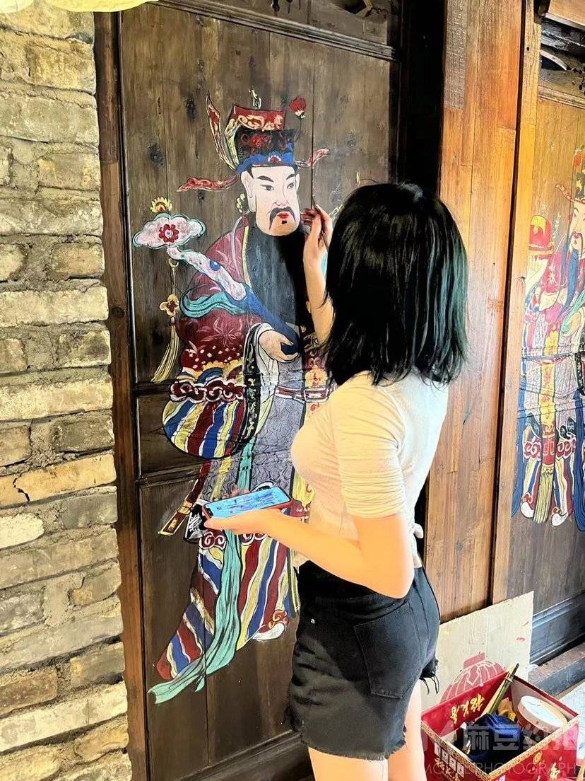 情绪模特