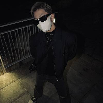 黑白模特