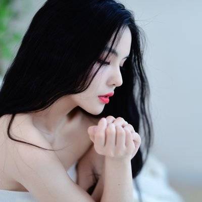 黑白模特