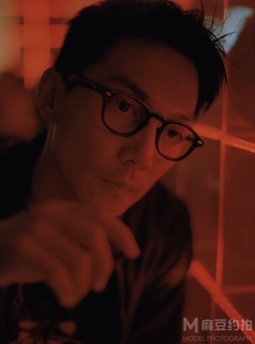 胶片模特