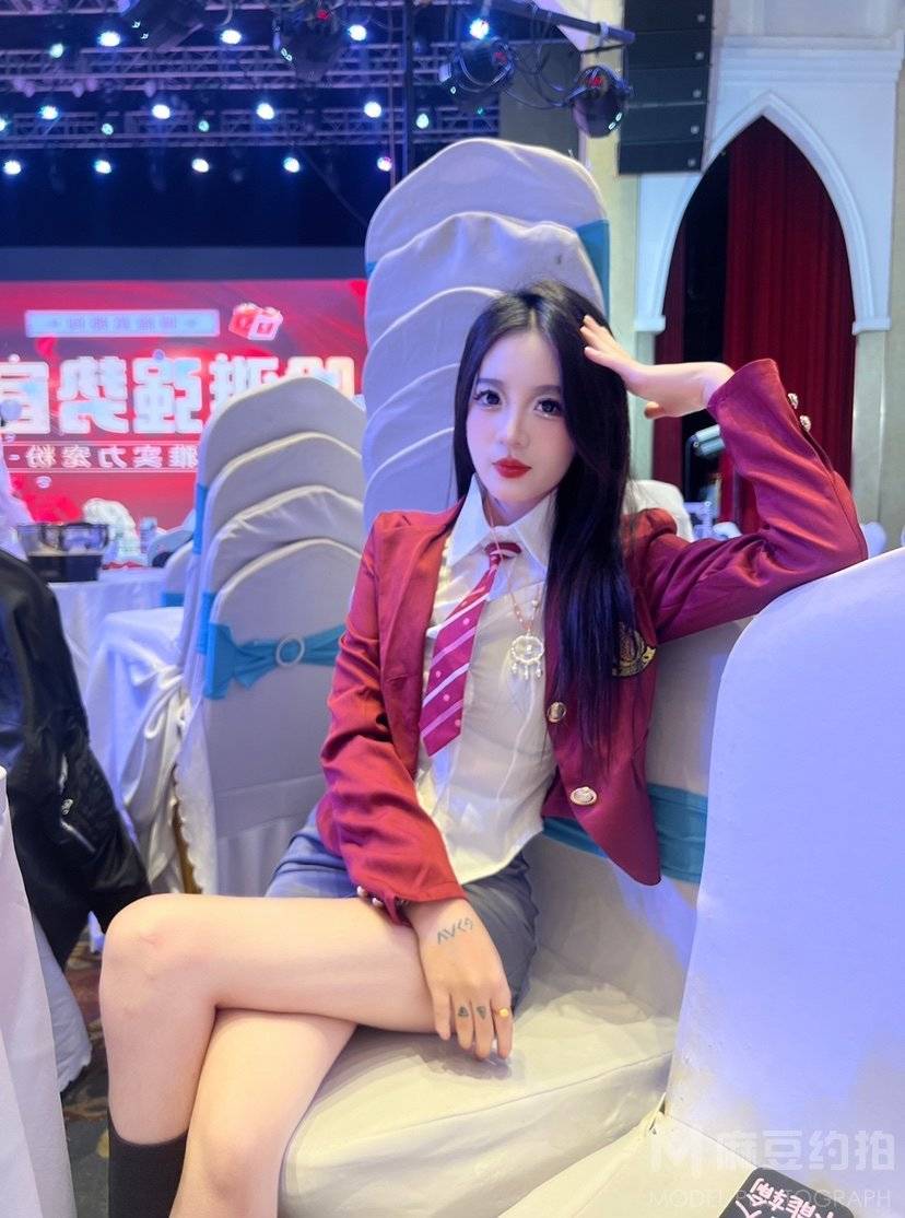 妆容模特