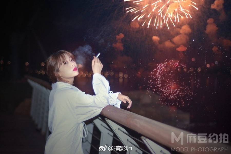 夜景模特