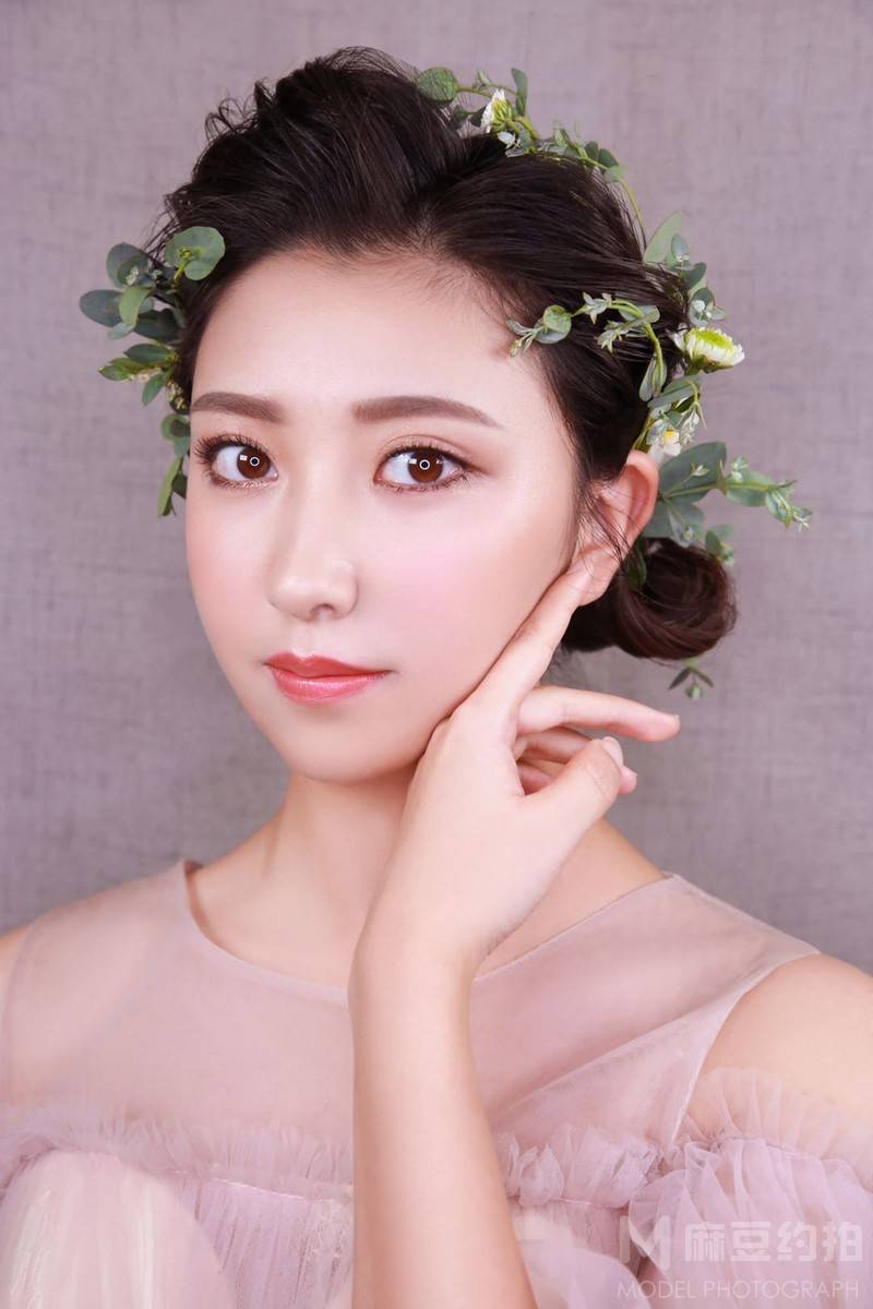 妆容模特