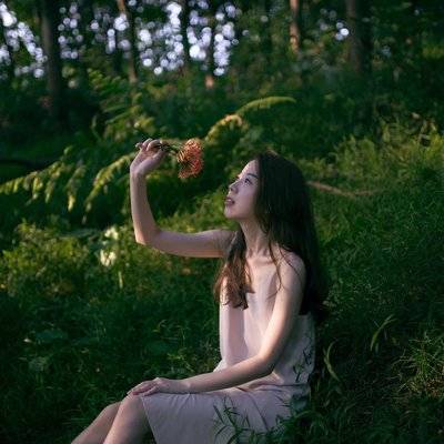 情绪模特