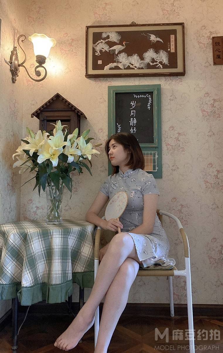 黑白模特