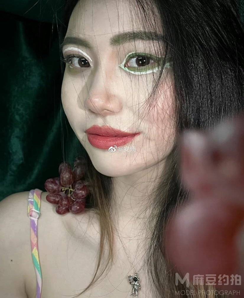 妆容模特