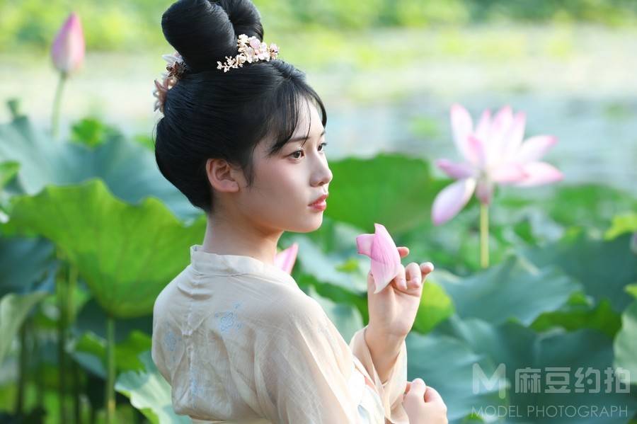 校园模特