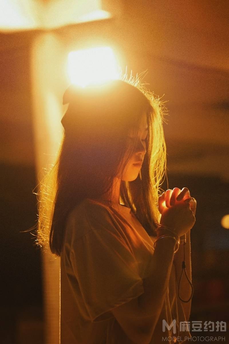 夜景模特