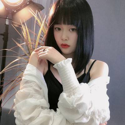 黑白模特