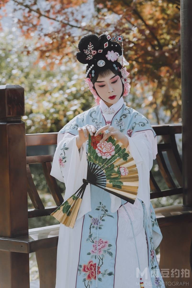 妆容模特