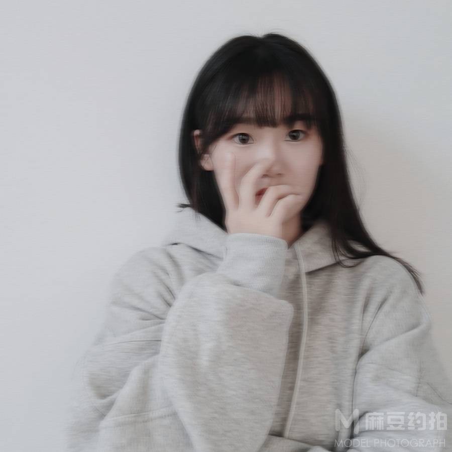 黑白模特