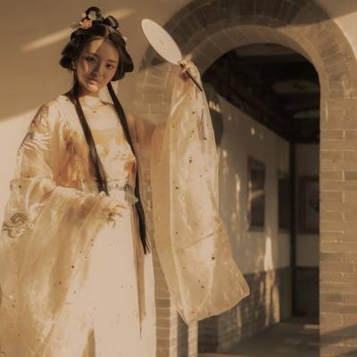 汉服模特