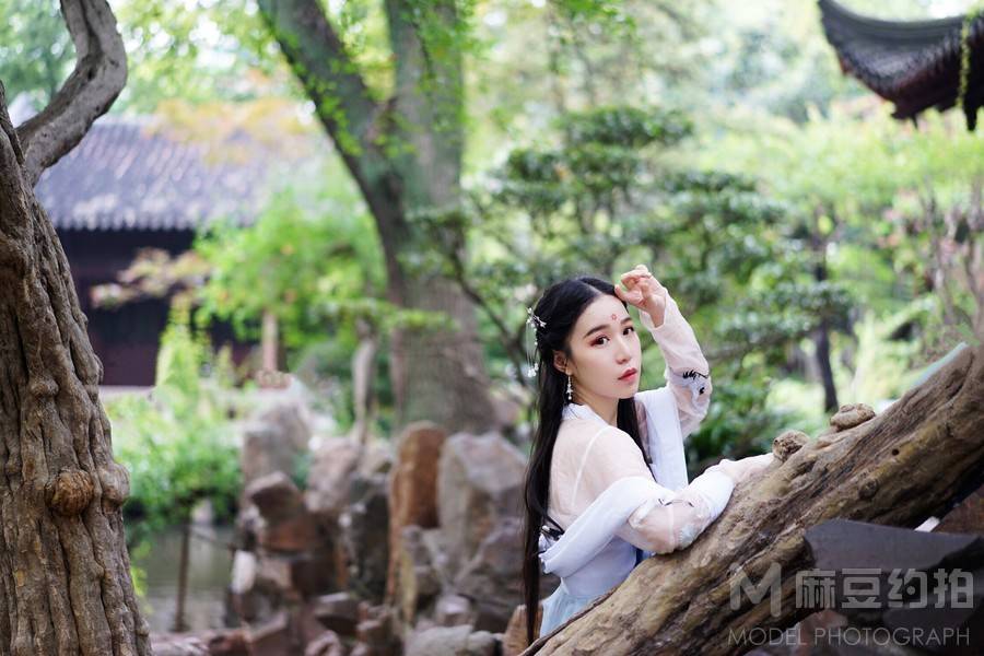 汉服模特