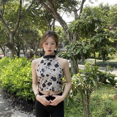黑白模特