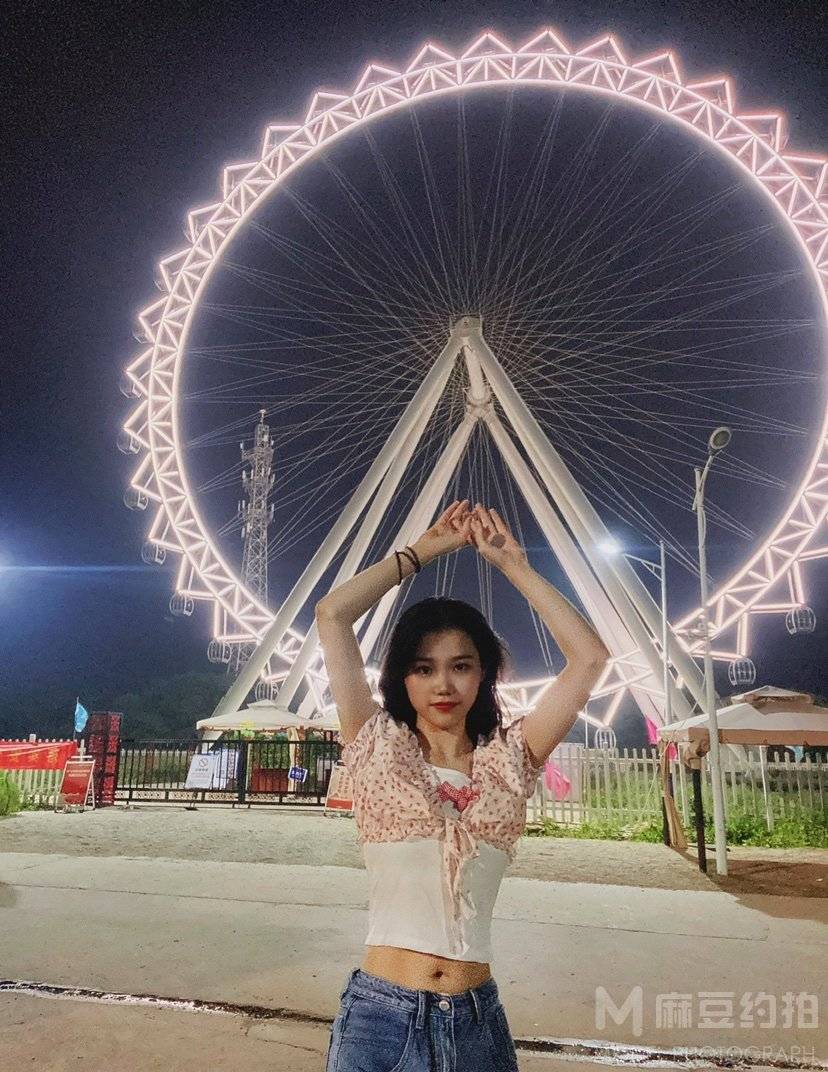 夜景模特