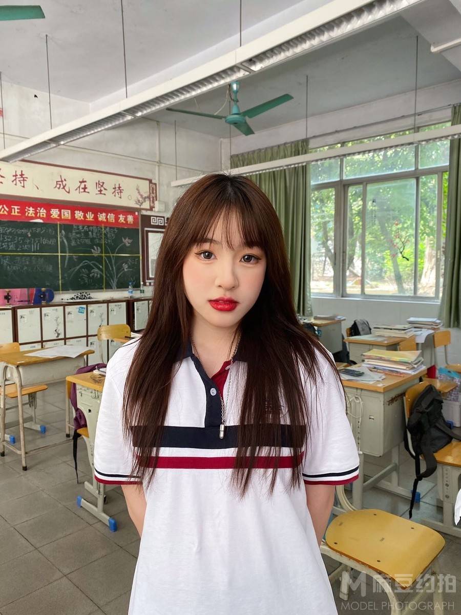 校园模特