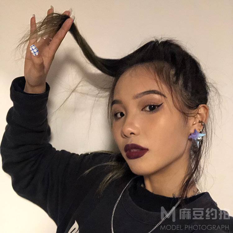暗黑模特