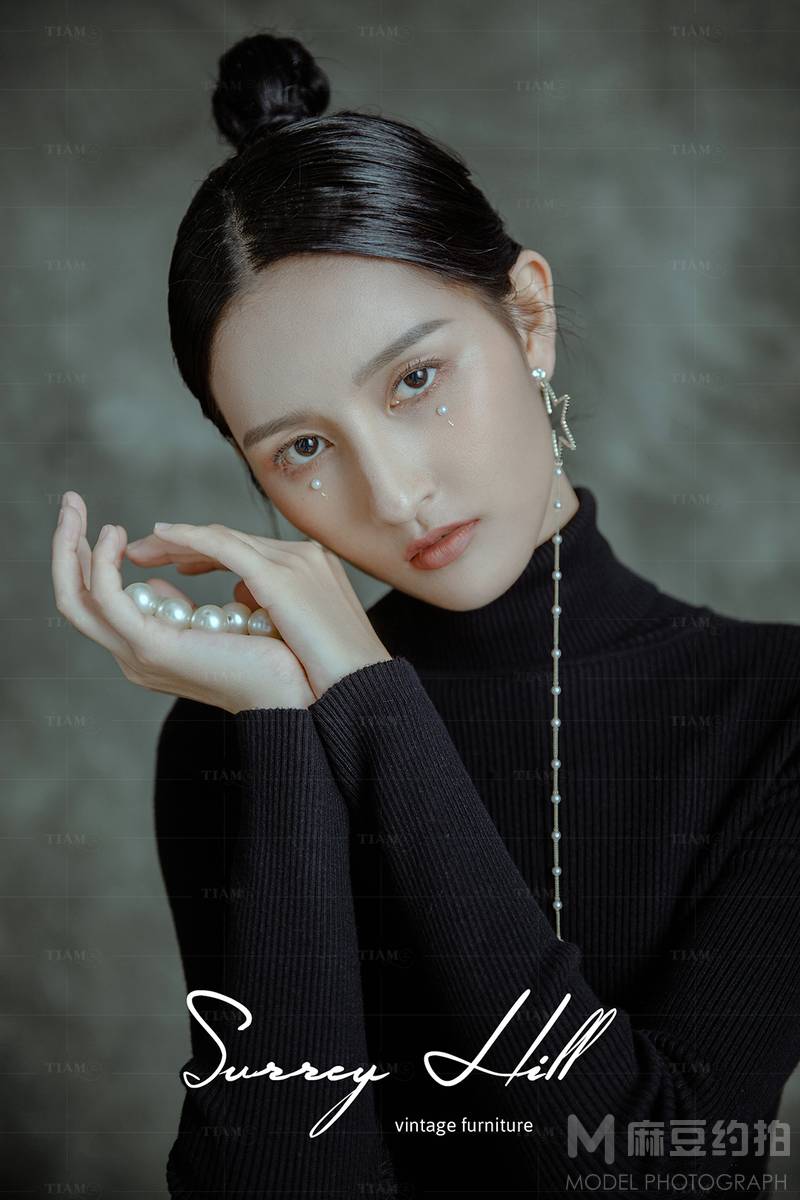 情绪模特