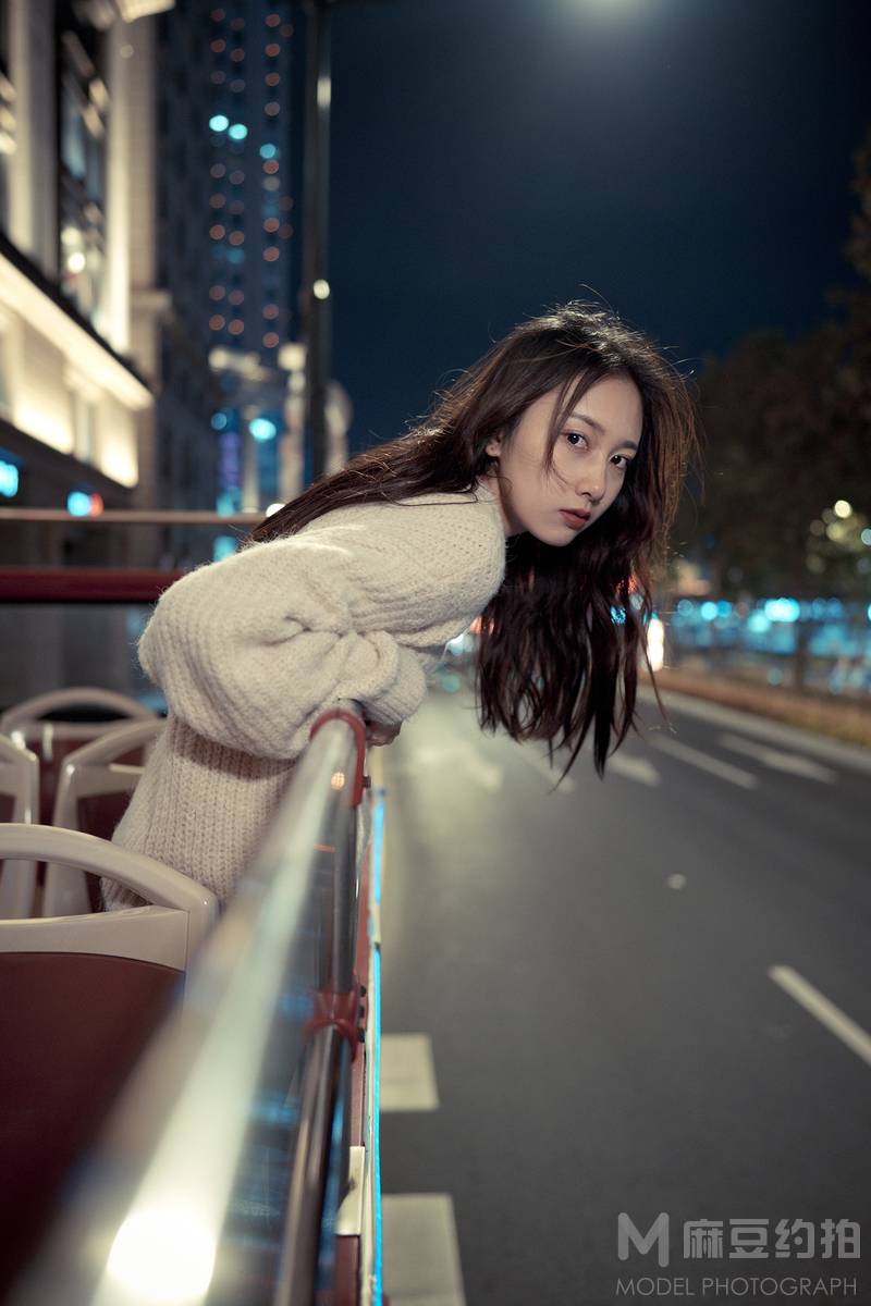 夜景模特