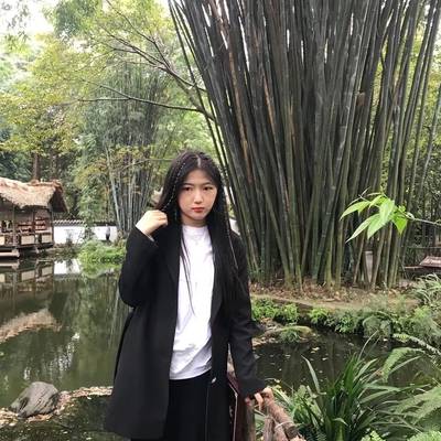 黑白模特
