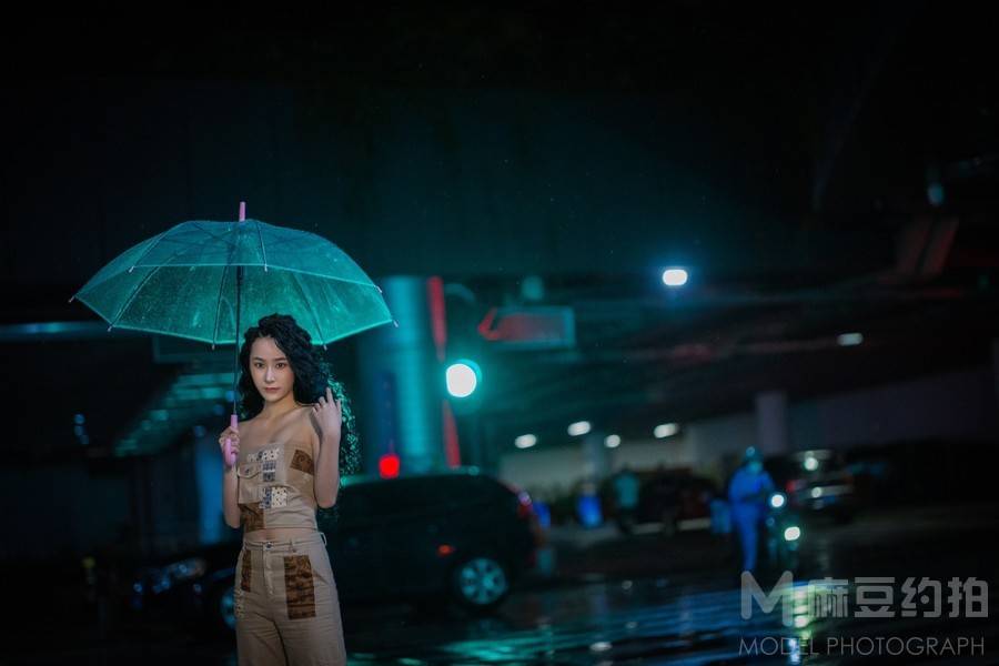夜景模特