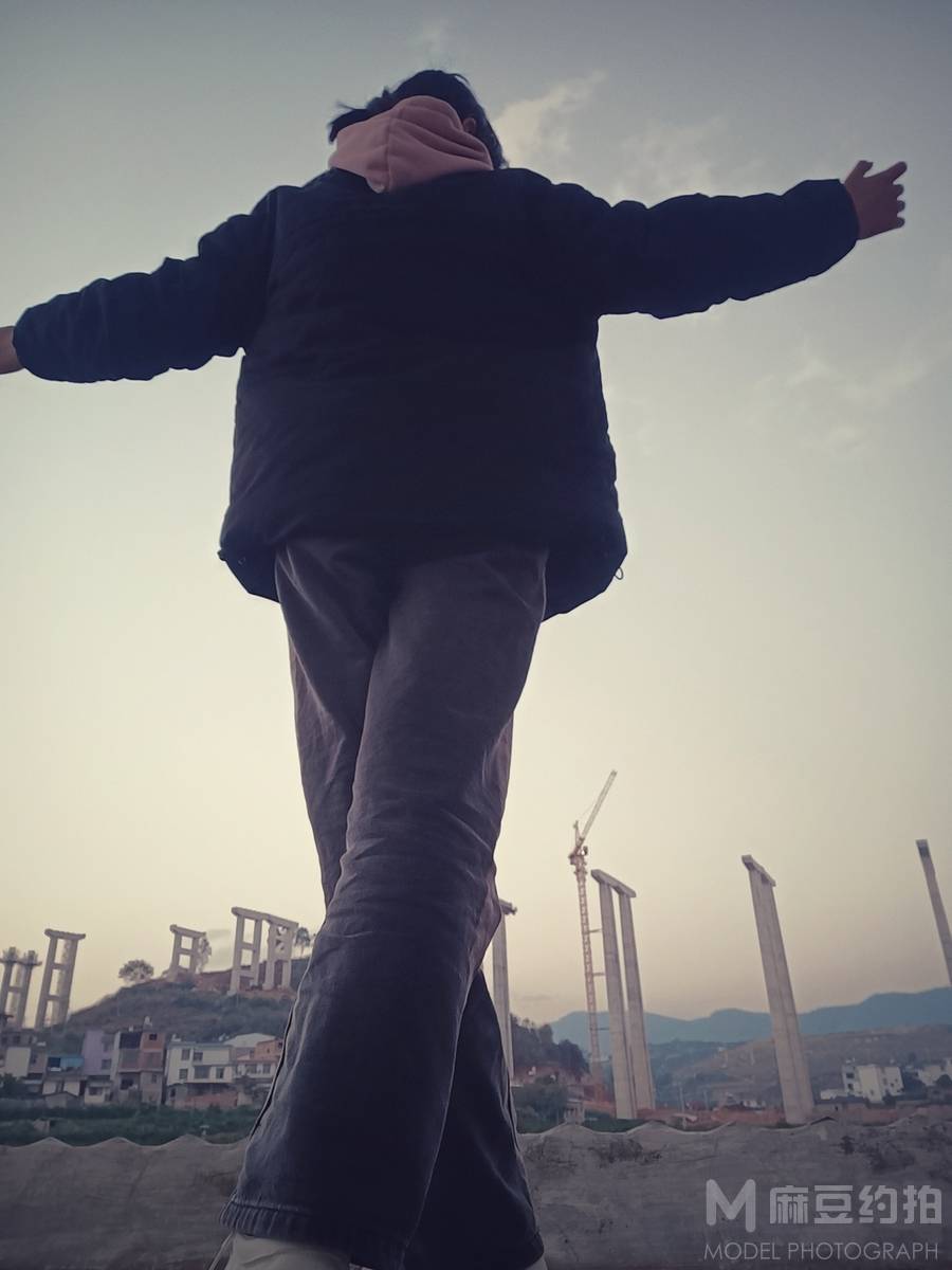 黑白模特