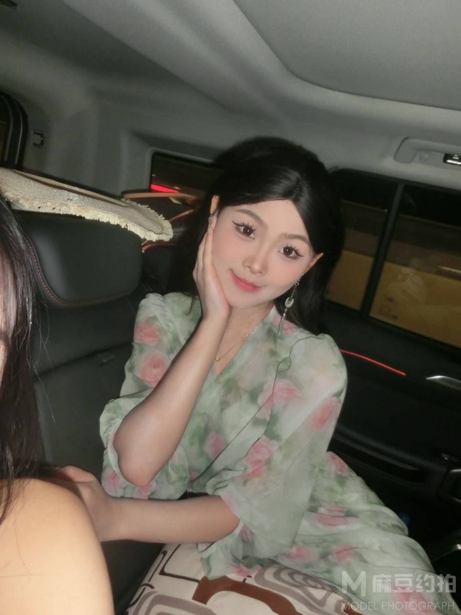 民国模特