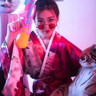 清新模特
