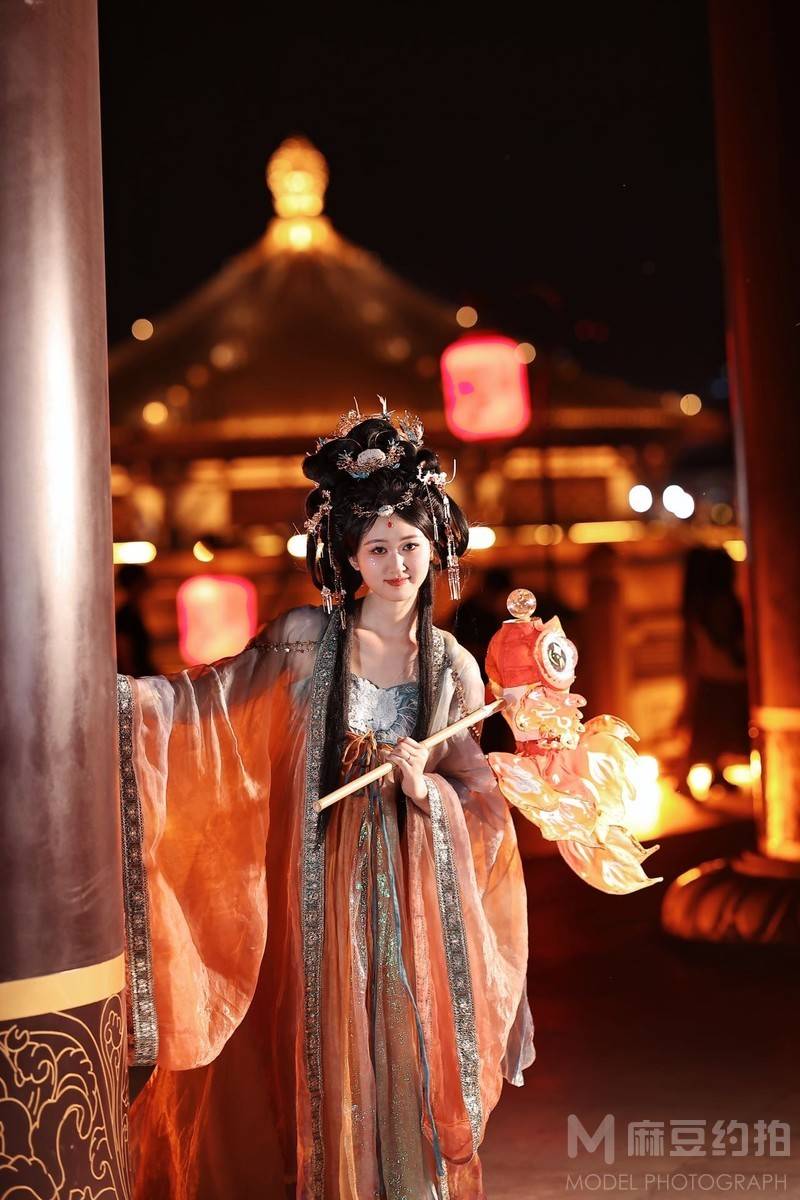 汉服模特