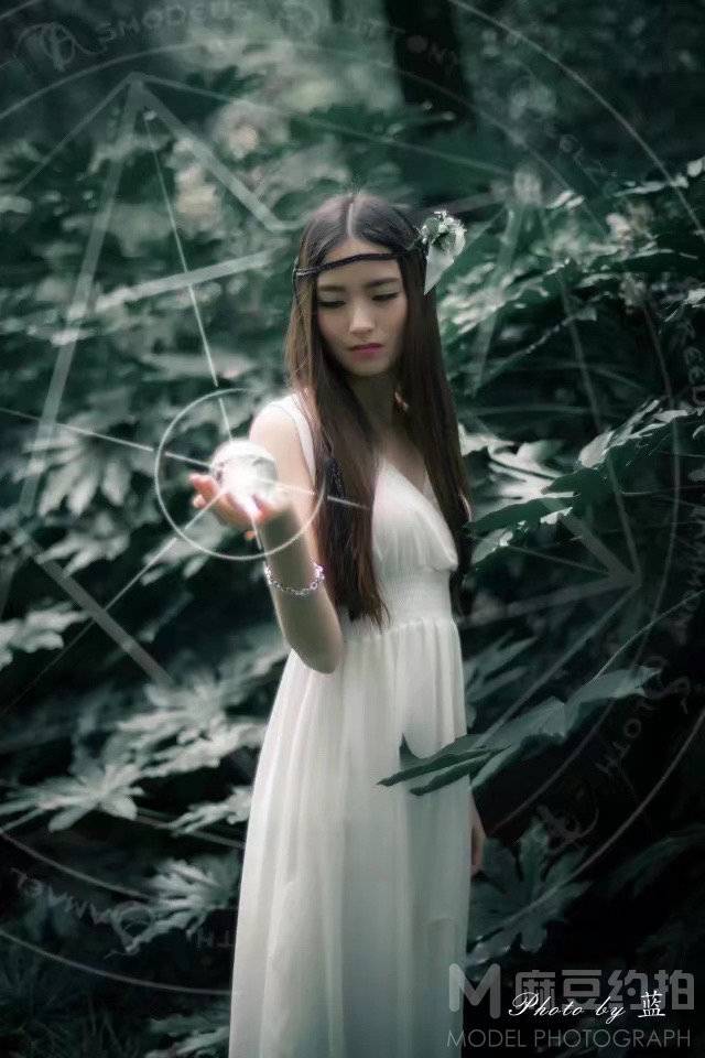 清新模特