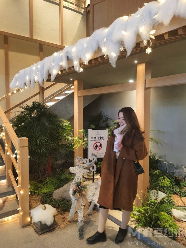 妆容模特