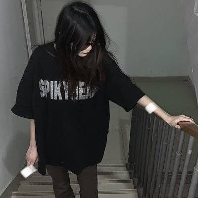 黑白模特