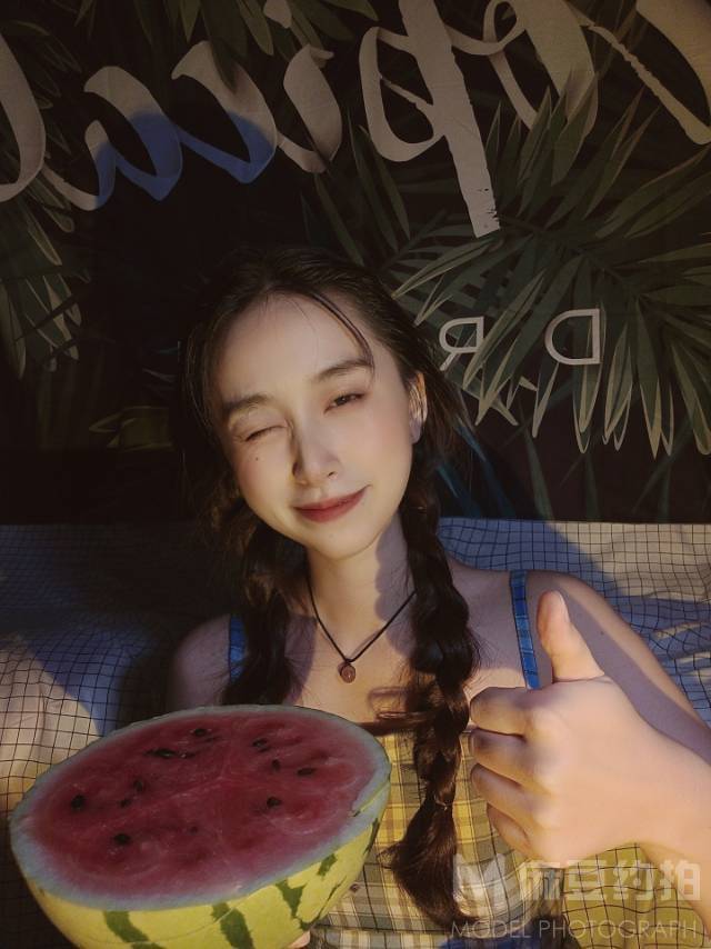 校园模特