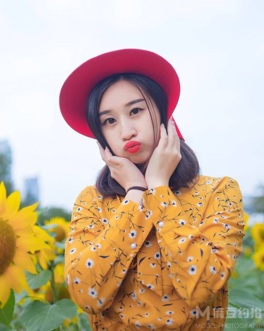 情绪模特