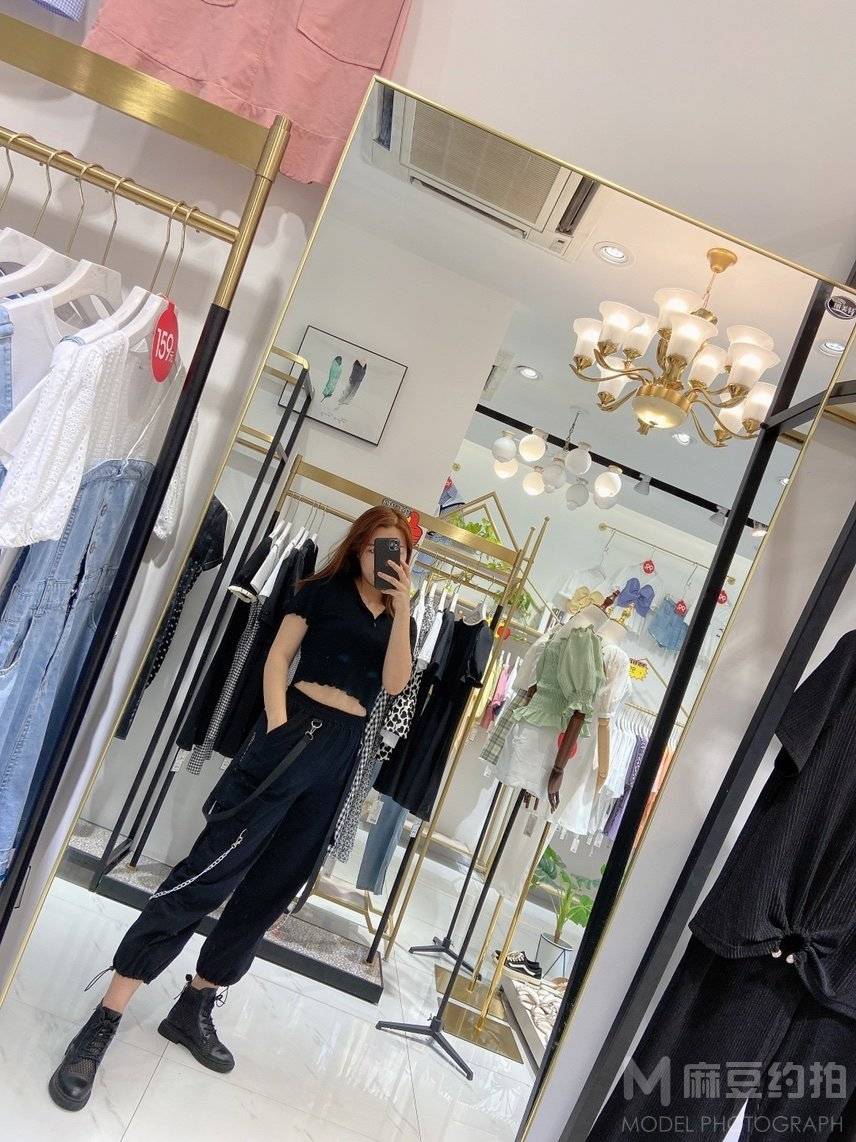 暗黑模特