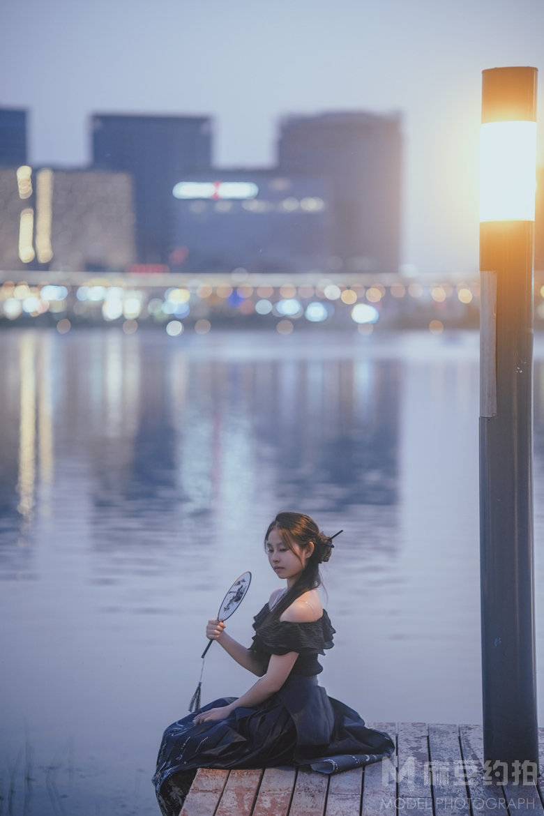 夜景模特