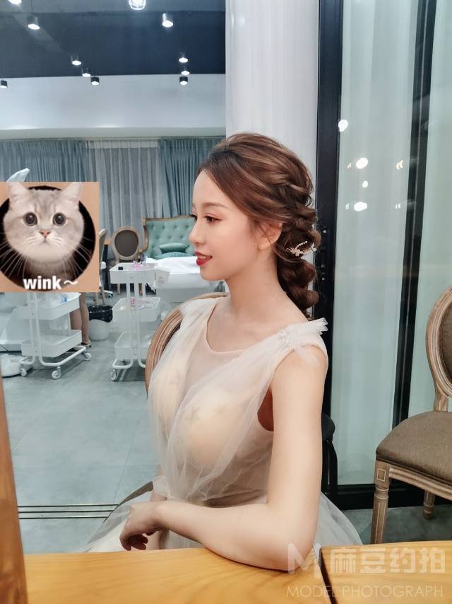 妆容模特